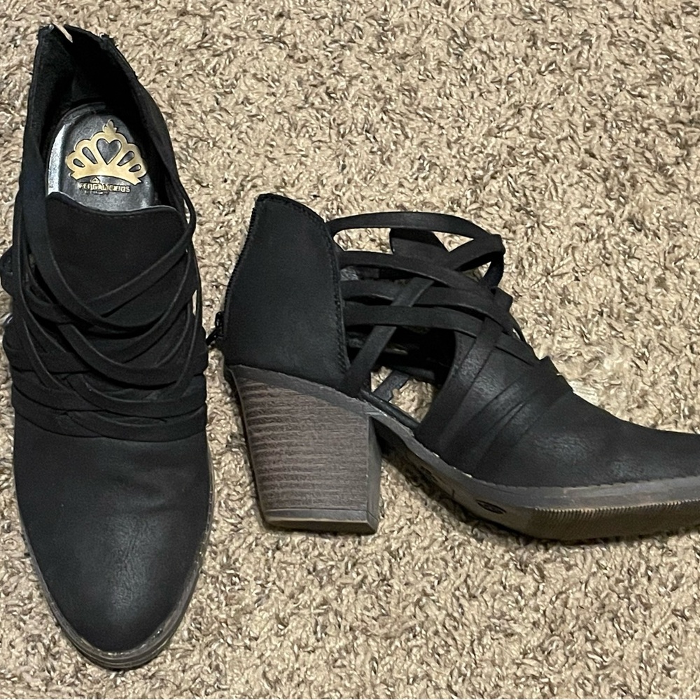 Black Ankle Boots